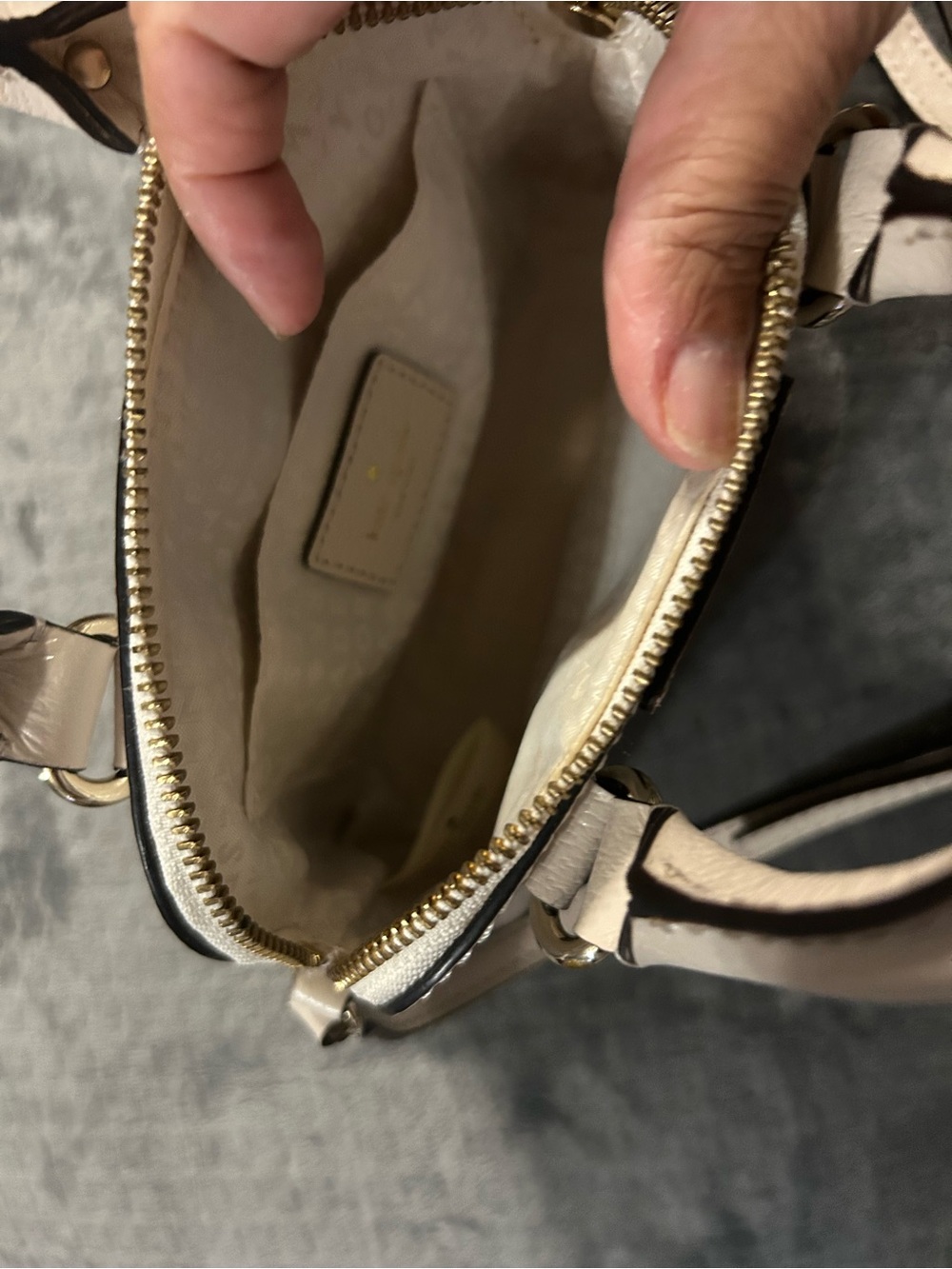 KATE SPADE NEW YORK
MINI RACHELLE - Picture 5 of 7